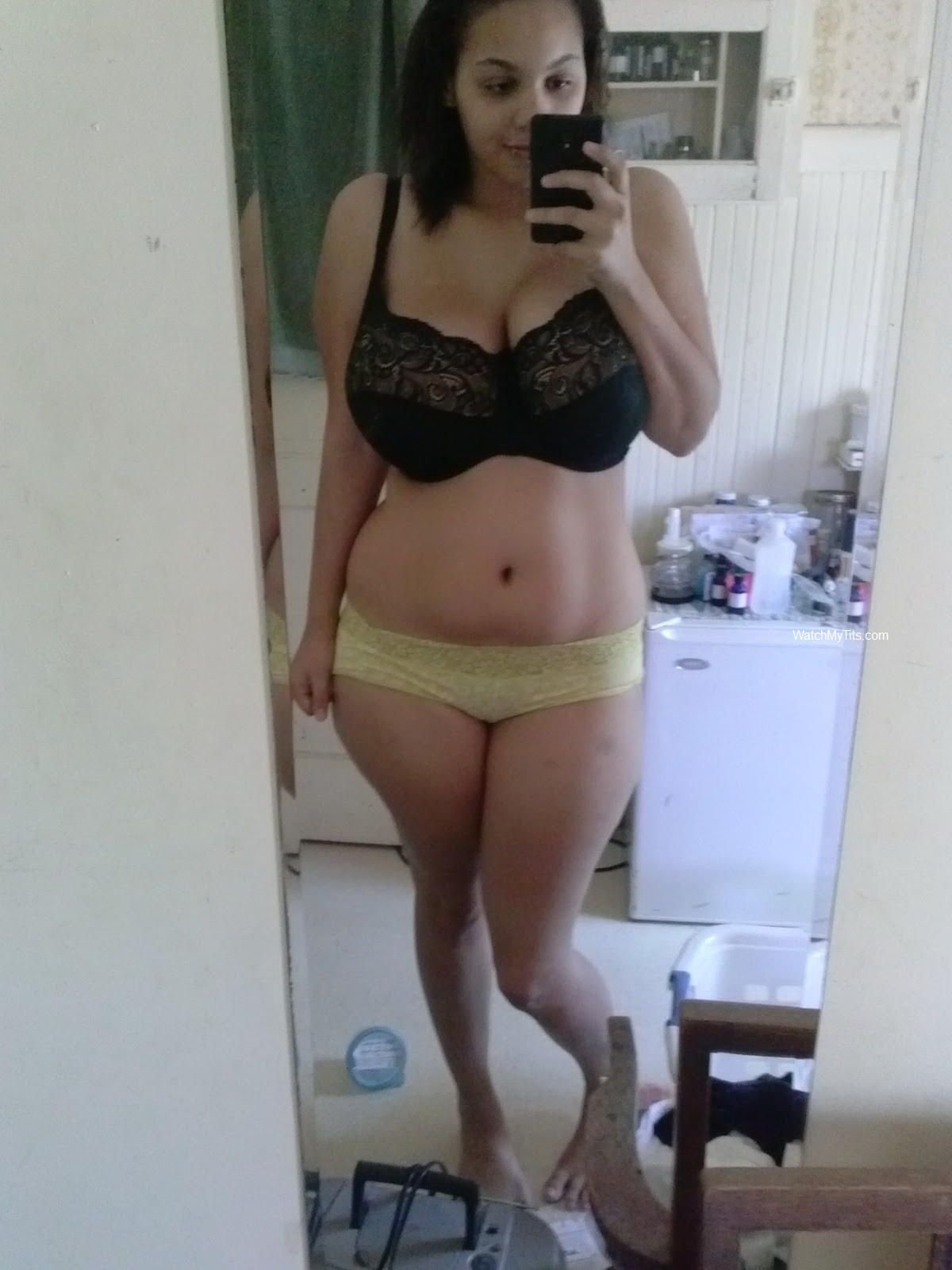 beautiful with big boobs bra selfie xxx gallery pic