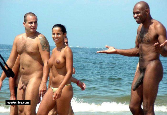 700px x 485px - My Girlfriend Wants To Try A Public Nude Beach | GF PICS ...