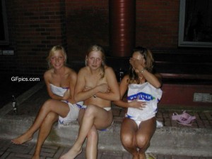 Drunk and passed out nude girls - Excellent porn