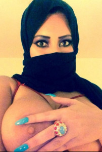 amateur big boobs arab woman
